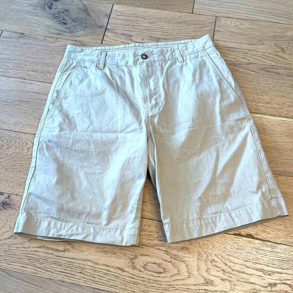 J. Lindeberg Khaki Shorts Golf‎ Size 31" (555)